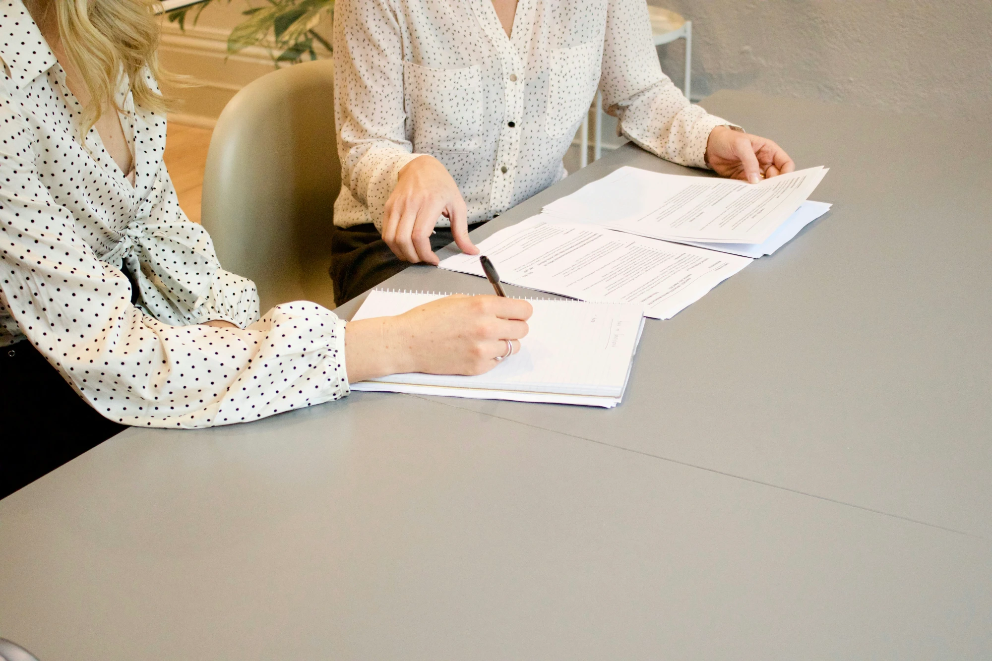 Onderwijskundige begeleiding - Handen schrijven
